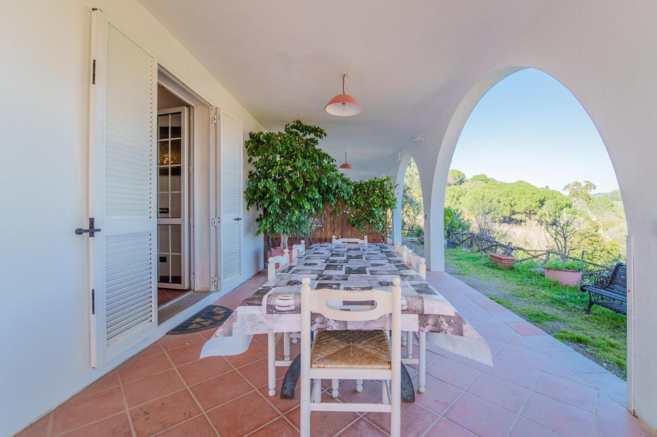 La Palazzina nel Verde Casa Alzi Esterno foto
