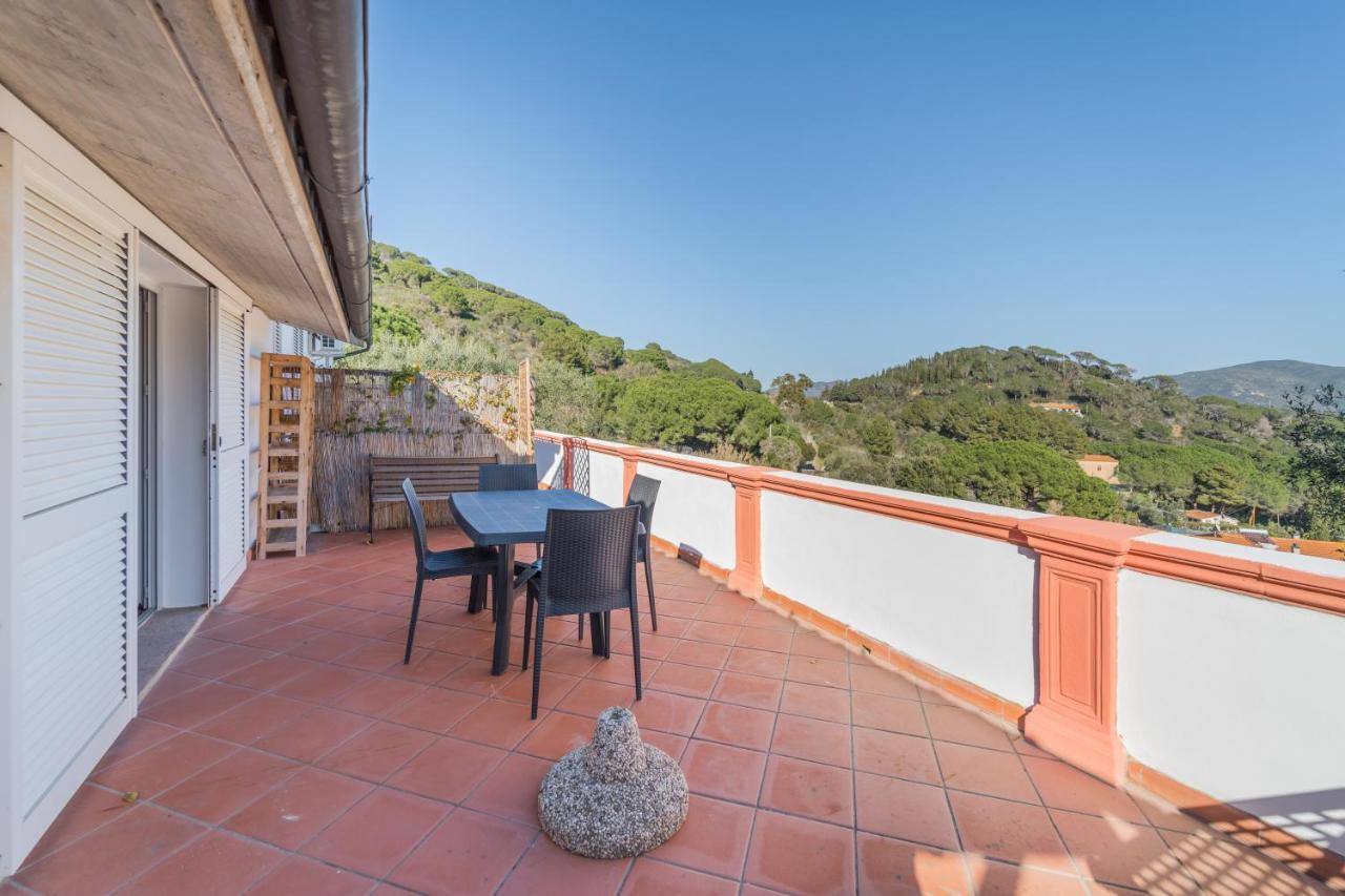 La Palazzina nel Verde Casa Alzi Esterno foto