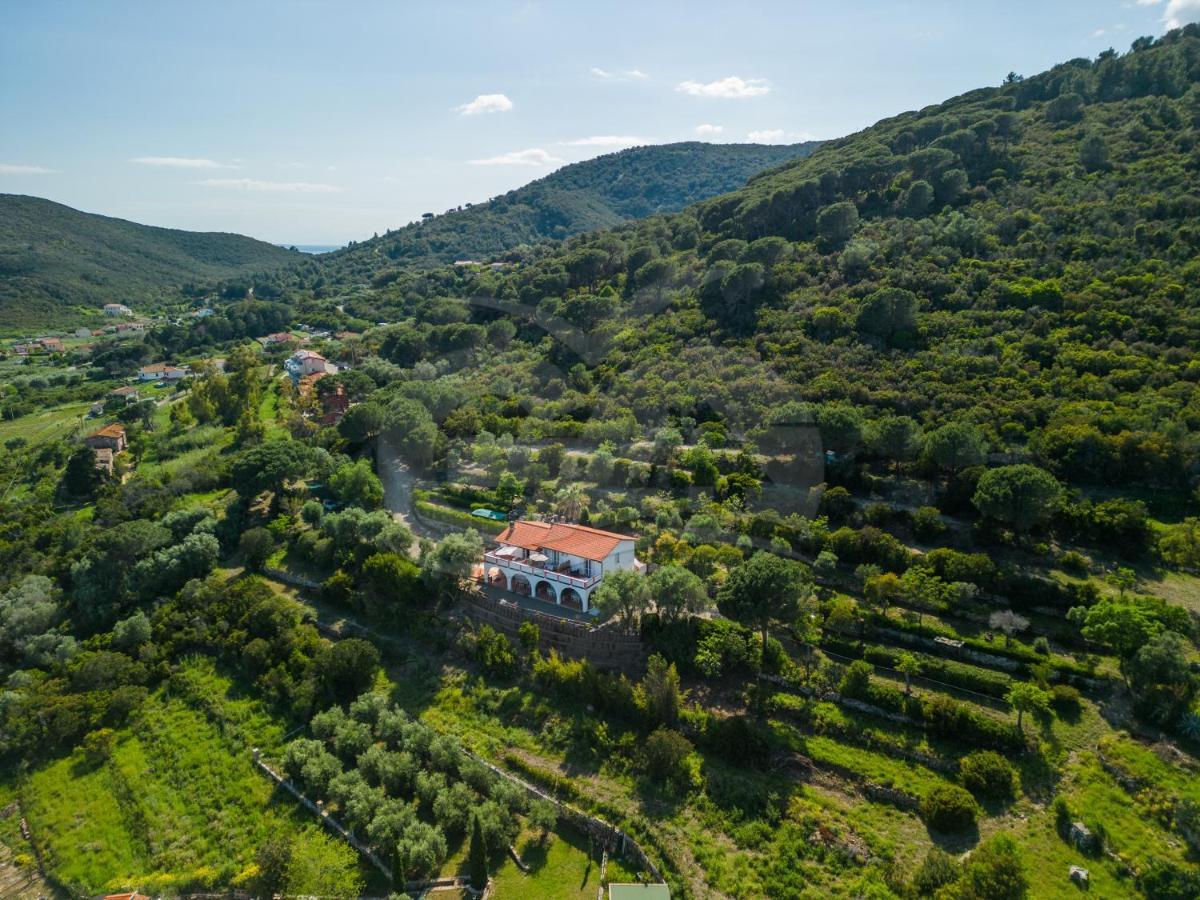 La Palazzina nel Verde Casa Alzi Esterno foto