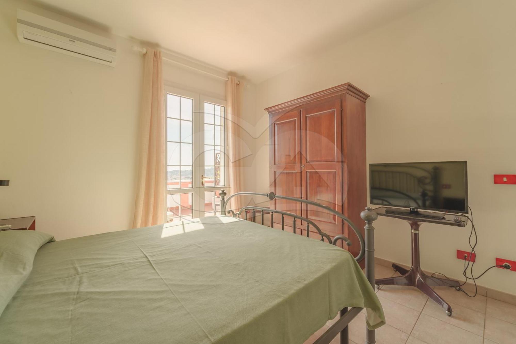 La Palazzina nel Verde Casa Alzi Esterno foto