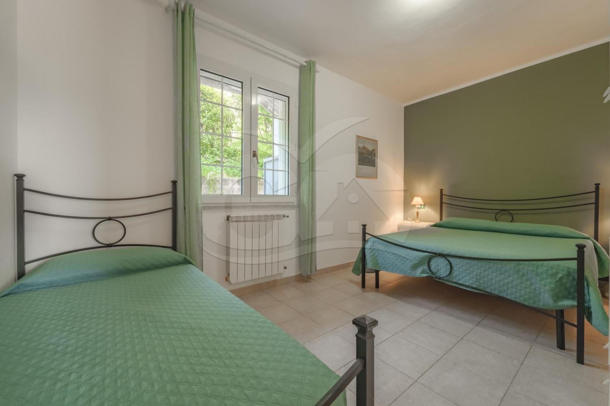 La Palazzina nel Verde Casa Alzi Esterno foto